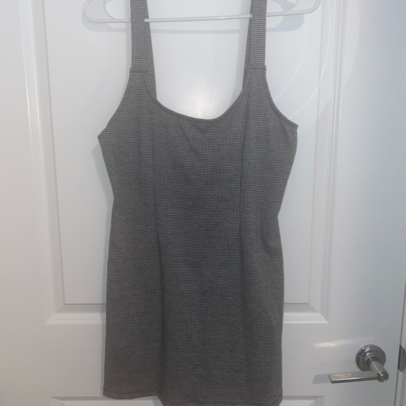 Black and white dress - Picture 1 of 1